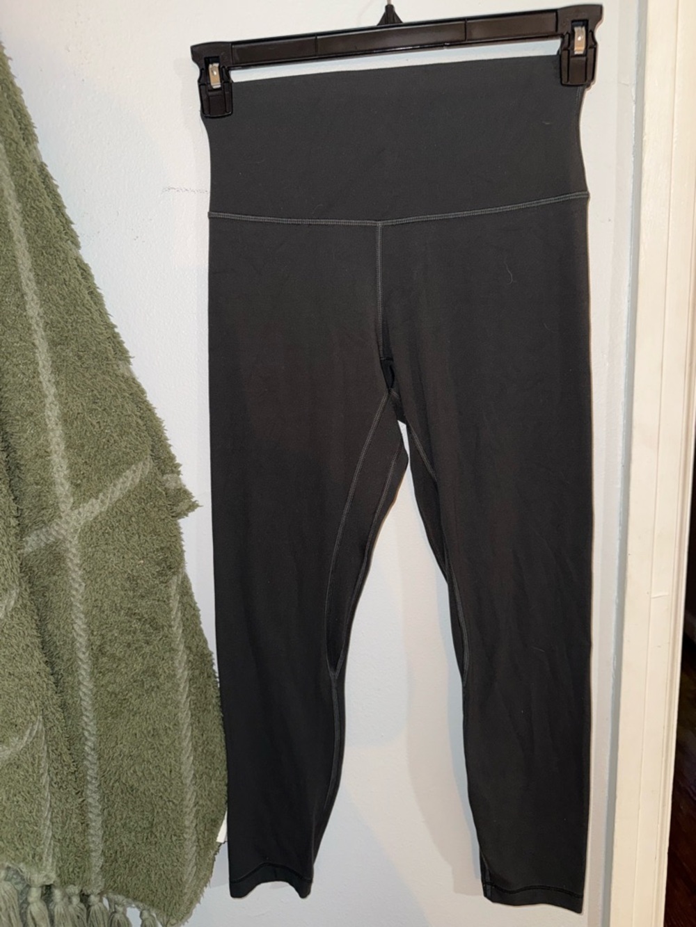 Lululemon dark gray legging 4
